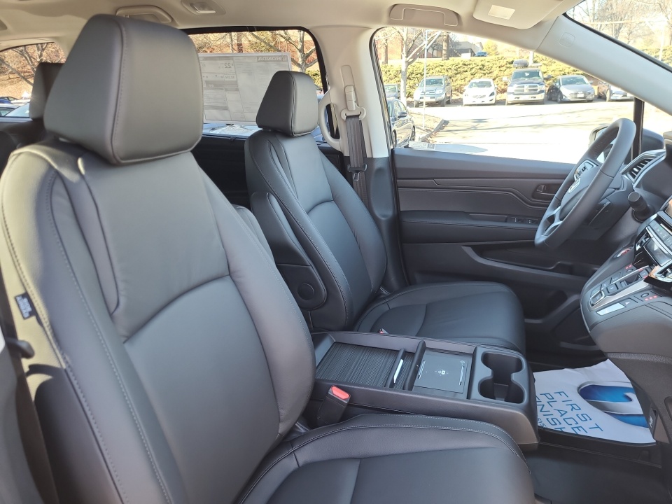 5FNRL6H69TB039220 2026 Honda Odyssey EX-L