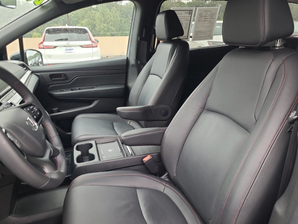 Used 2025 Honda Odyssey Van