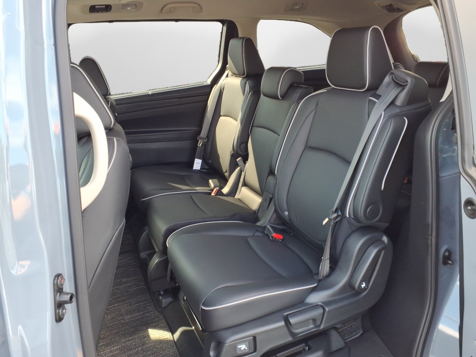 5FNRL6H82VB007911 2027 Honda Odyssey Touring