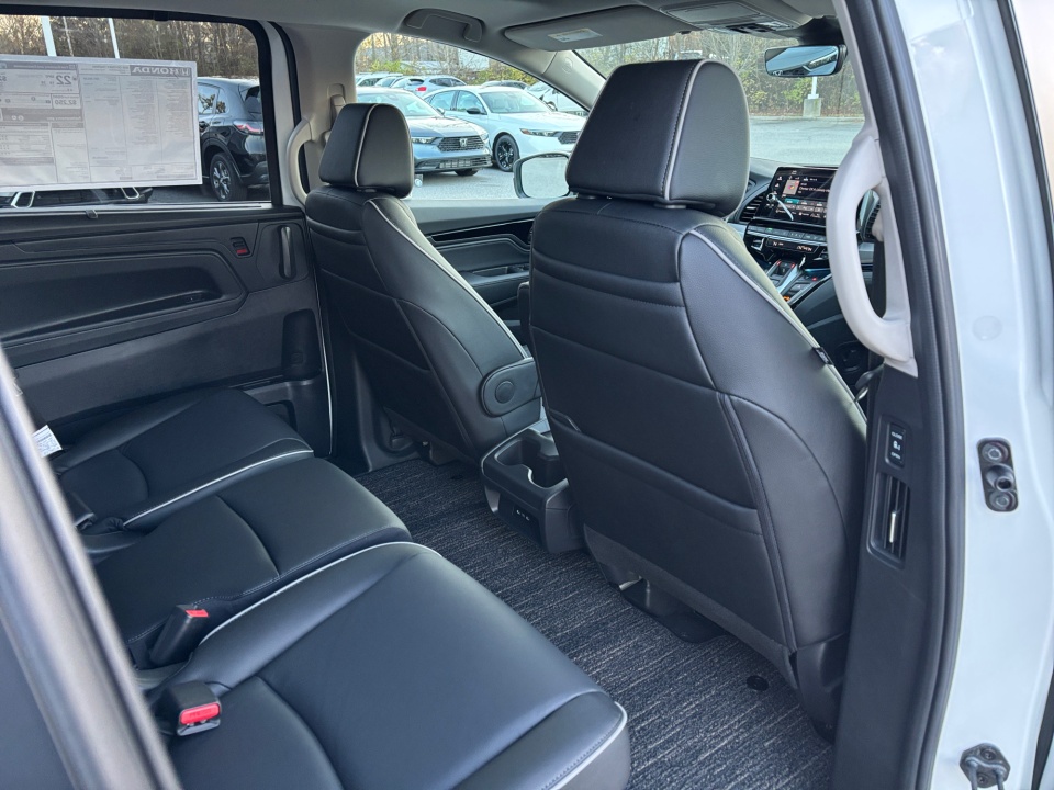 5FNRL6H86TB023820 2026 Honda Odyssey Touring