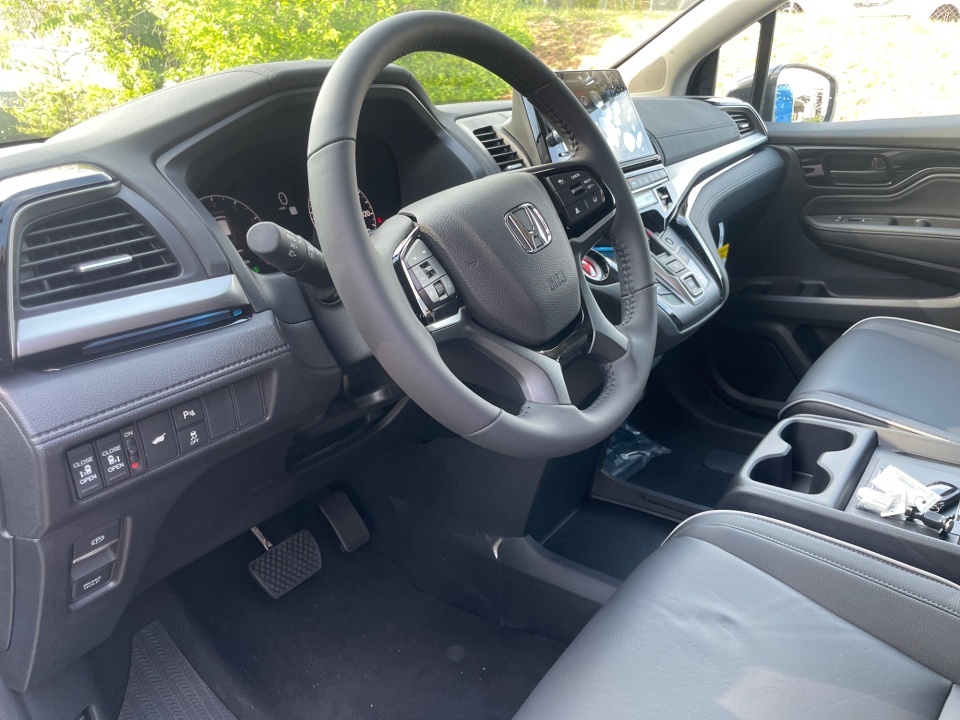 5FNRL6H86TB060303 2026 Honda Odyssey Touring