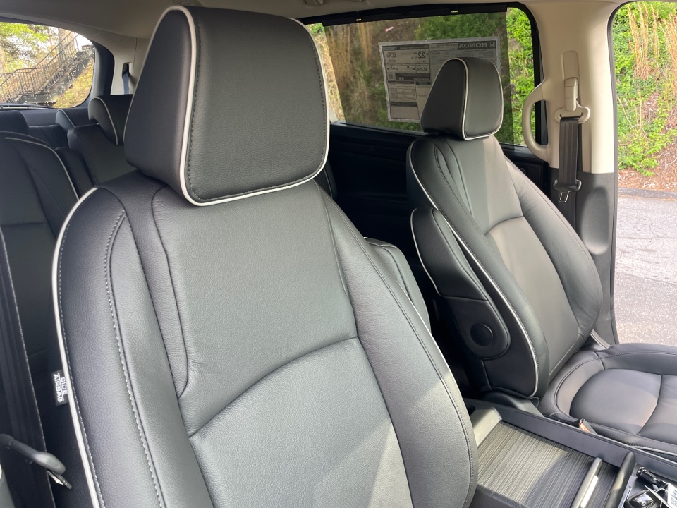 5FNRL6H86TB060303 2026 Honda Odyssey Touring
