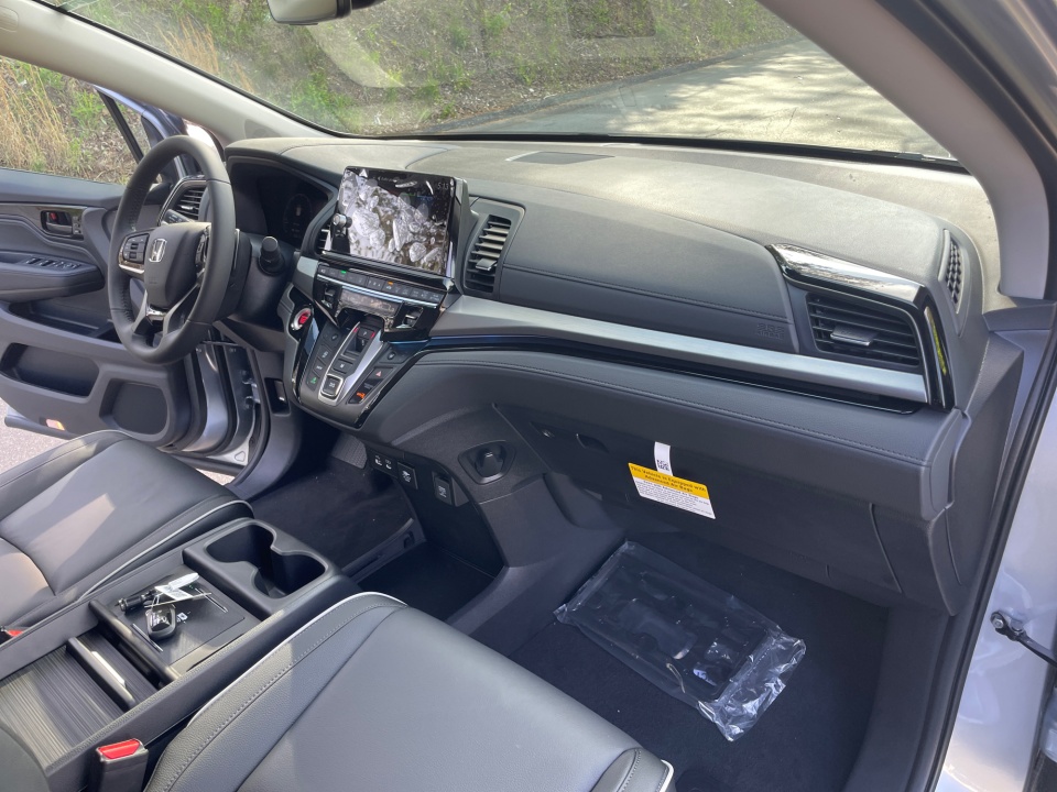 5FNRL6H86TB060303 2026 Honda Odyssey Touring