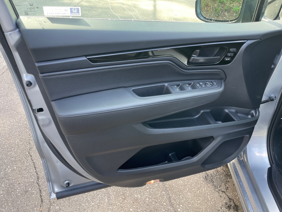 5FNRL6H86TB060303 2026 Honda Odyssey Touring