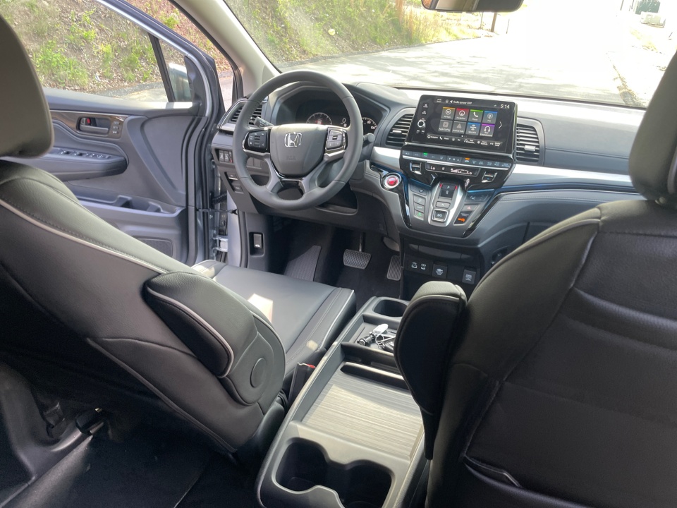 5FNRL6H86TB060303 2026 Honda Odyssey Touring