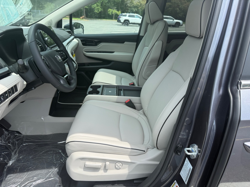5FNRL6H87TB084738 2026 Honda Odyssey Touring