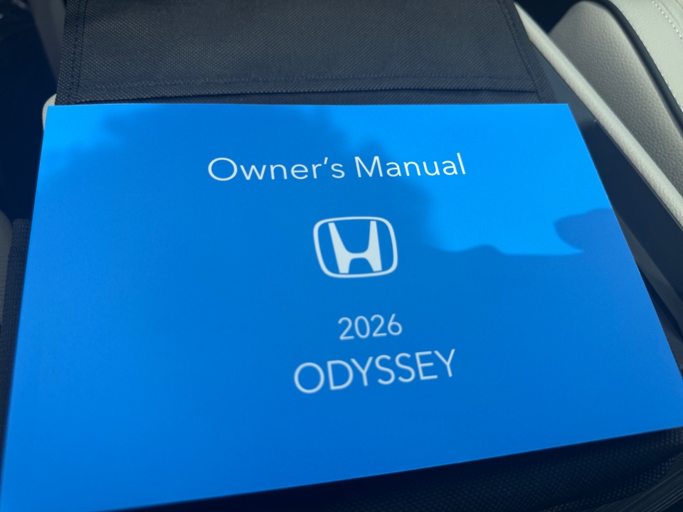 5FNRL6H87TB084738 2026 Honda Odyssey Touring