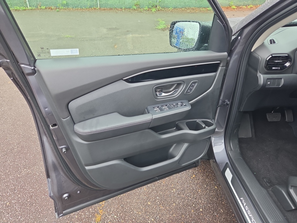 5FNYF9H33TB076516 2026 Honda Passport AWD RTL