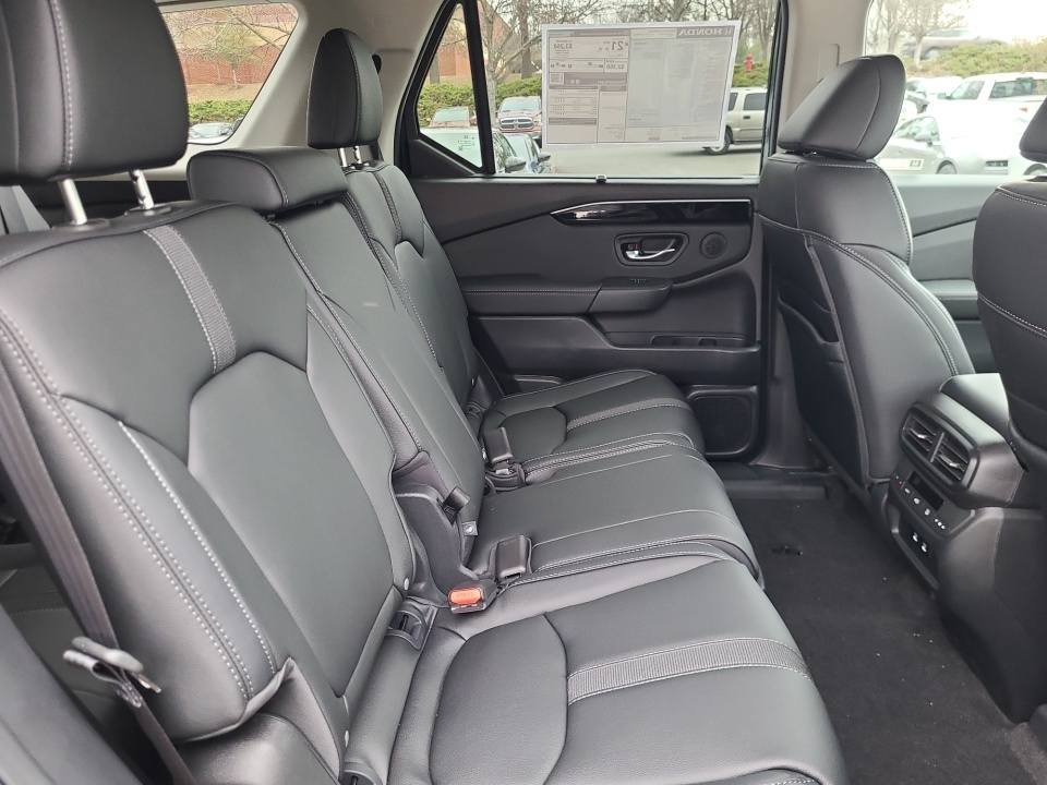 5FNYG1H44TB016509 2026 Honda Pilot EX-L