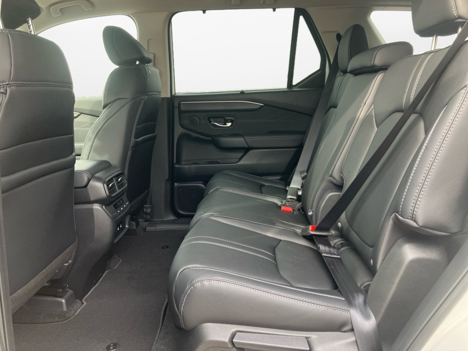 5FNYG1H70TB011933 2026 Honda Pilot Touring