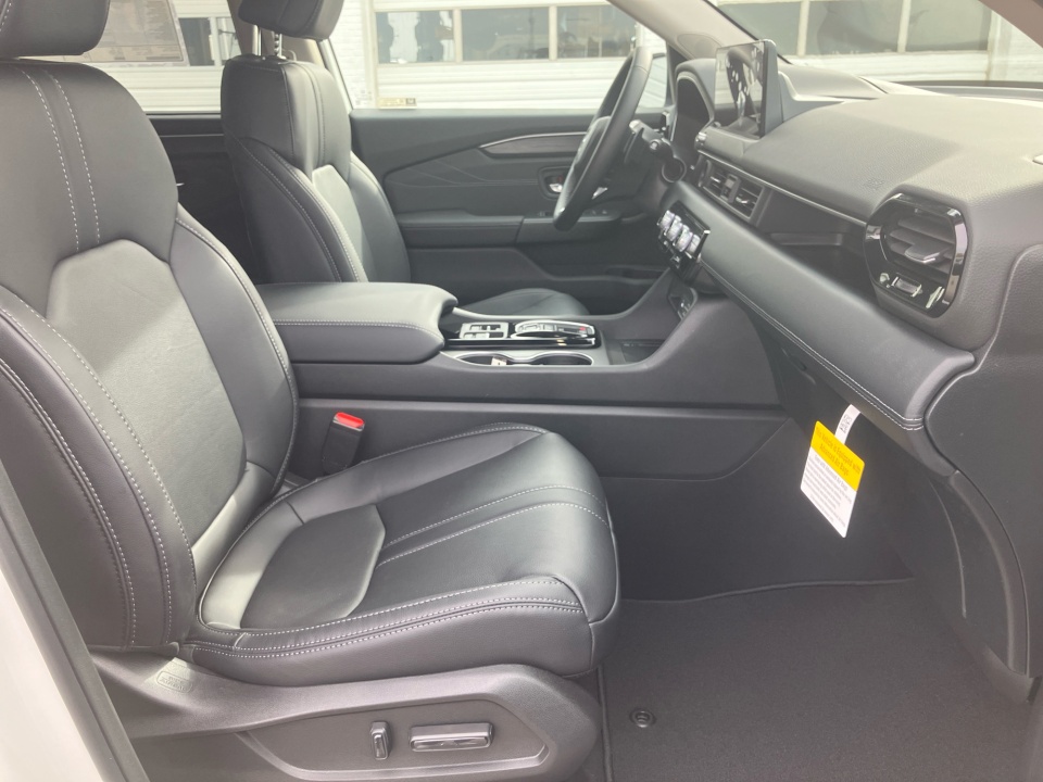 5FNYG1H70TB011933 2026 Honda Pilot Touring