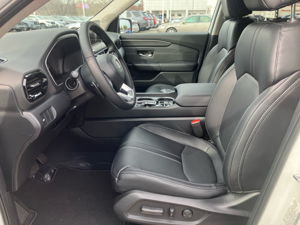 5FNYG1H70TB011933 2026 Honda Pilot Touring