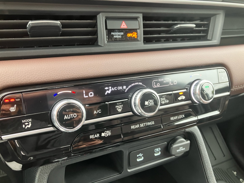 5FNYG1H73TB012316 2026 Honda Pilot Touring Blackout