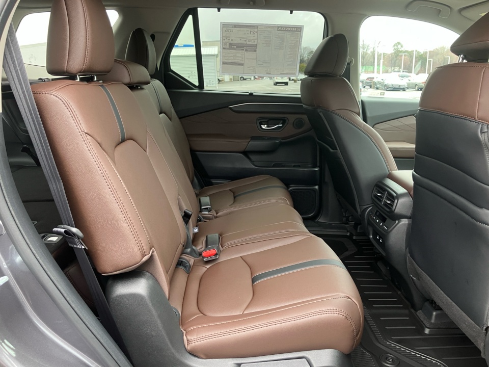 5FNYG1H73TB012316 2026 Honda Pilot Touring Blackout