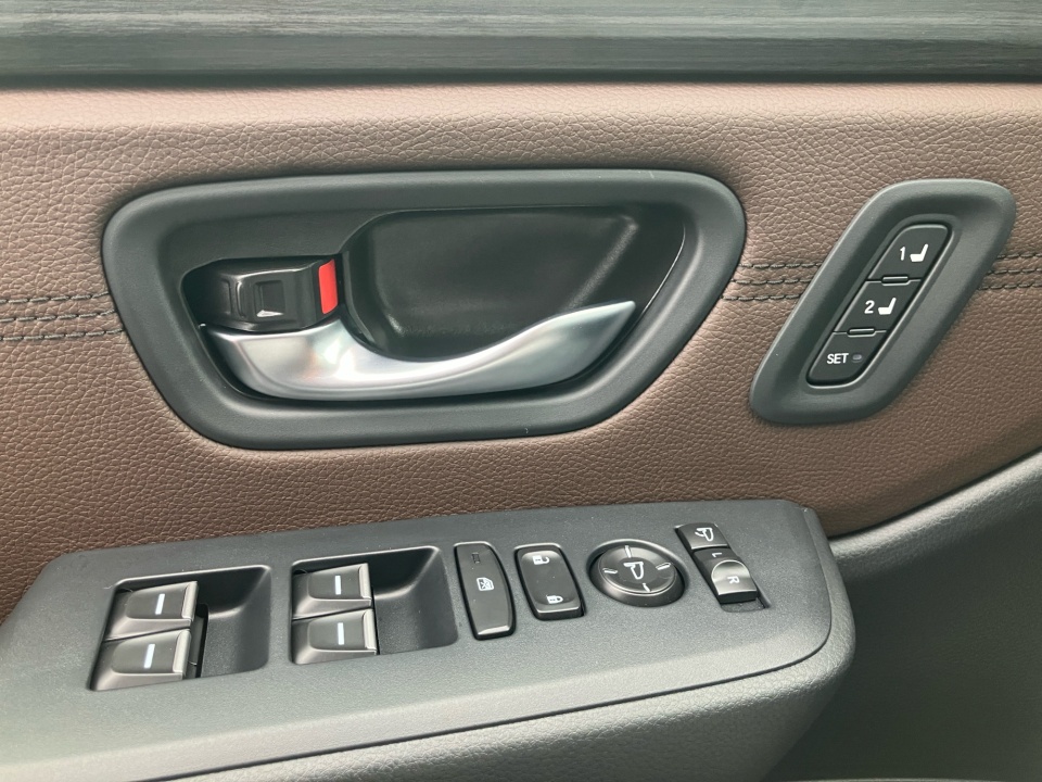 5FNYG1H73TB012316 2026 Honda Pilot Touring Blackout