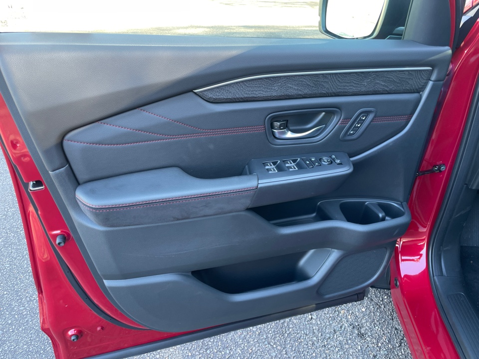 5FNYG1H95TB017454 2026 Honda Pilot Black Edition