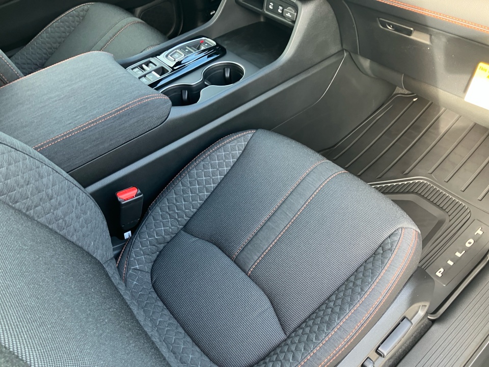 5FNYG2H30TB000269 2026 Honda Pilot Sport