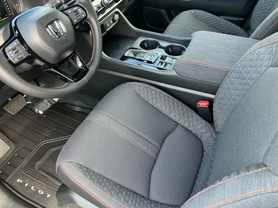 5FNYG2H30TB000269 2026 Honda Pilot Sport