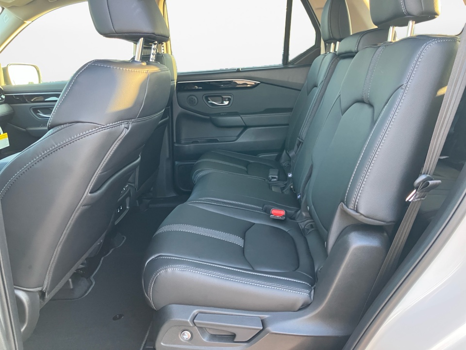 5FNYG2H42TB004137 2026 Honda Pilot EX-L