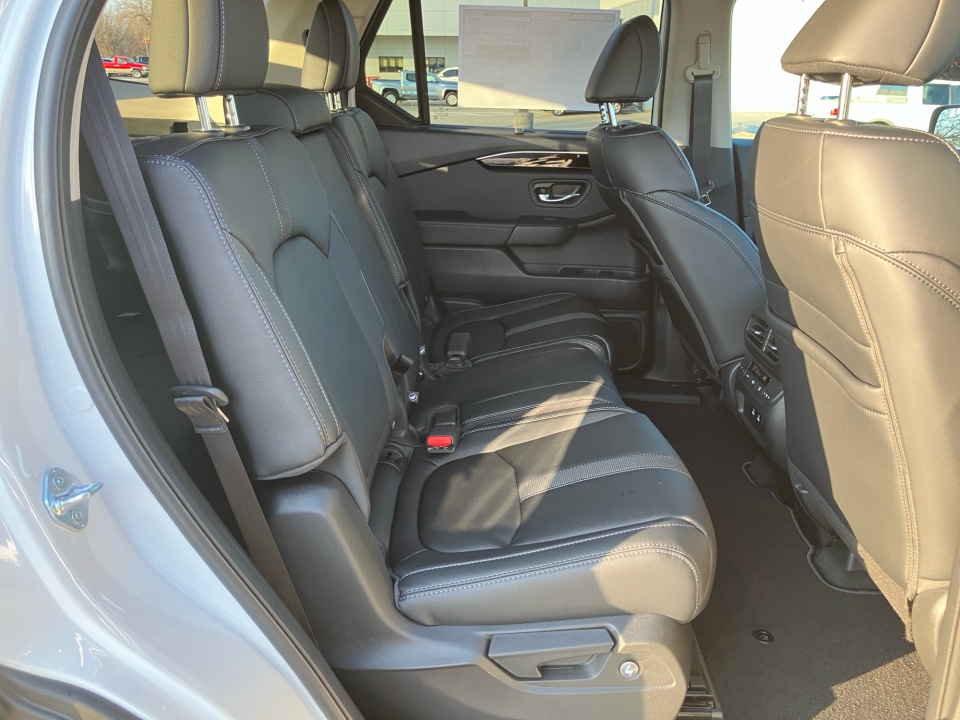 5FNYG2H42TB004137 2026 Honda Pilot EX-L