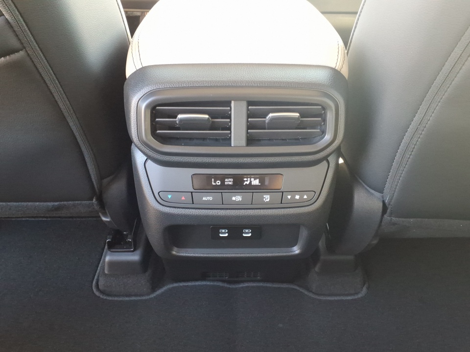 5FNYG2H4XTB009201 2026 Honda Pilot EX-L
