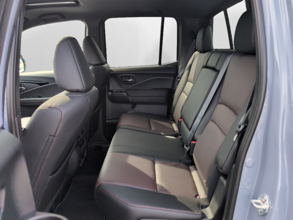 5FPYK3F92TB023698 2026 Honda Ridgeline Black Edition Two-Tone