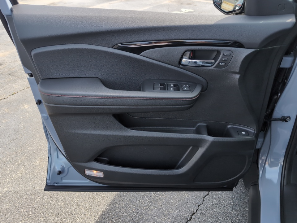 5FPYK3F92TB023698 2026 Honda Ridgeline Black Edition Two-Tone