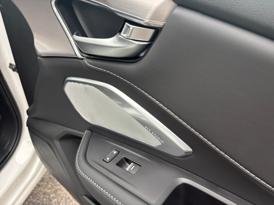 5J8TC2H56TL019656 2026 Acura RDX Technology