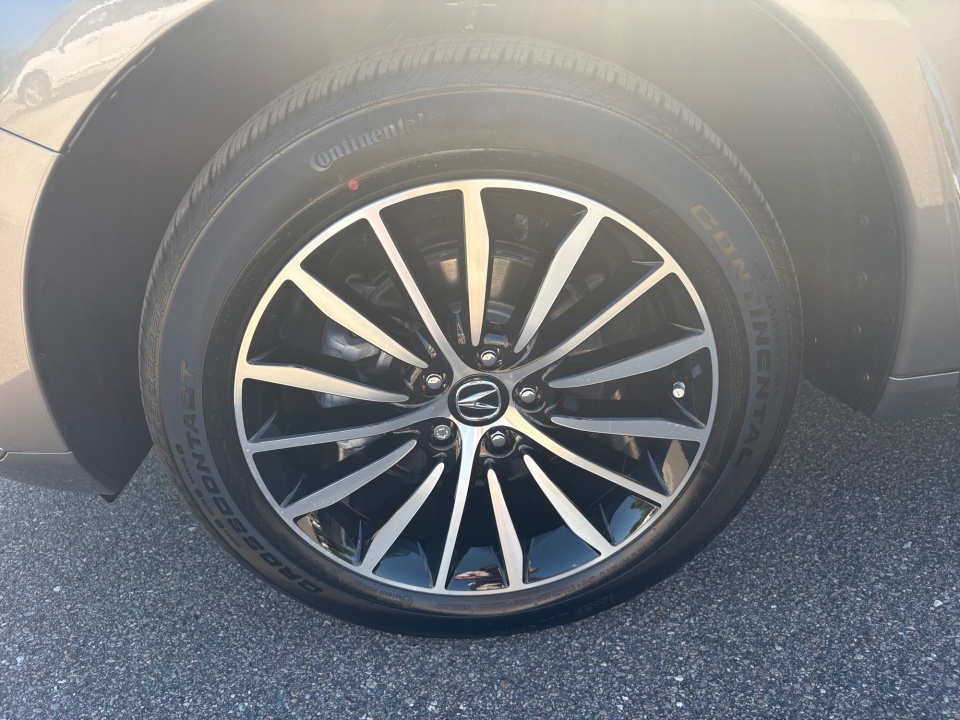 5J8TC2H79TL012444 2026 Acura RDX w/Advance Package