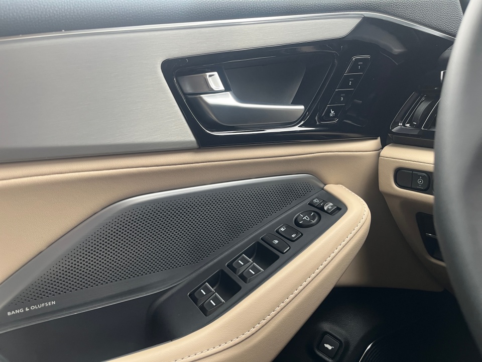 5J8YD9H45TL004259 2026 Acura MDX Technology Package