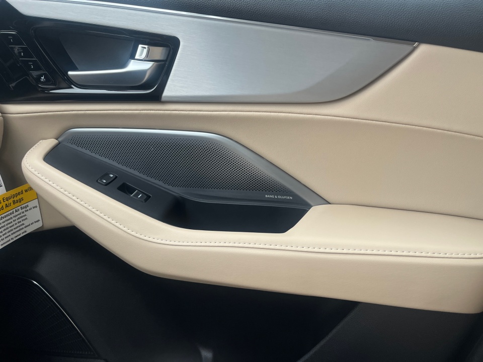 5J8YD9H46TL003380 2026 Acura MDX Technology Package