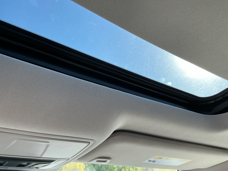 5J8YE1H81TL011338 2026 Acura MDX Advance Package