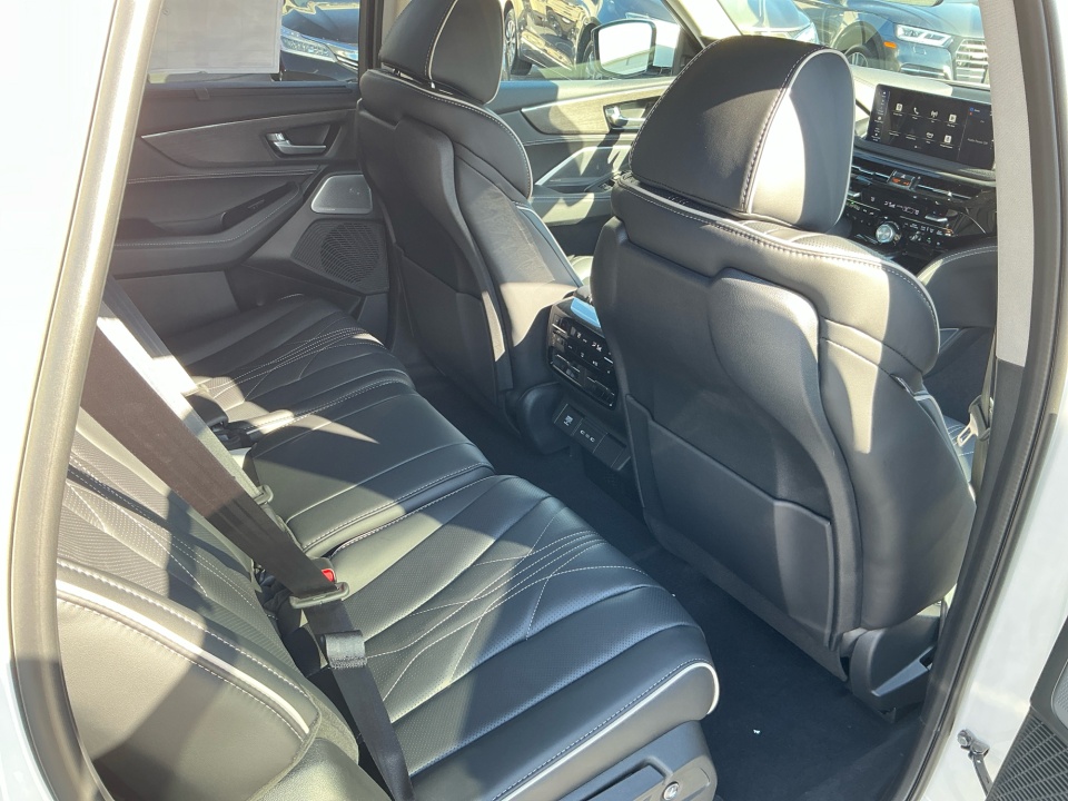 5J8YE1H81TL011338 2026 Acura MDX Advance Package