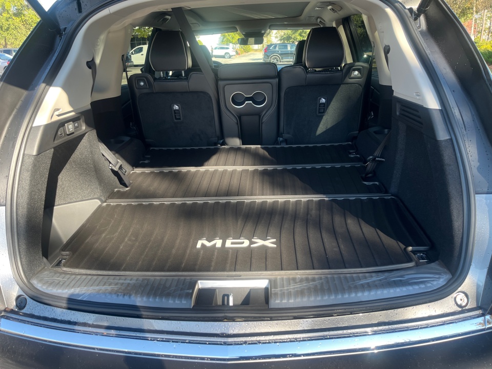 5J8YE1H83TL008411 2026 Acura MDX Advance Package