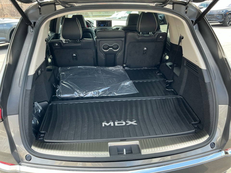 5J8YE1H84TL024570 2026 Acura MDX Advance Package