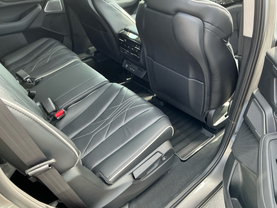 5J8YE1H84TL024570 2026 Acura MDX Advance Package