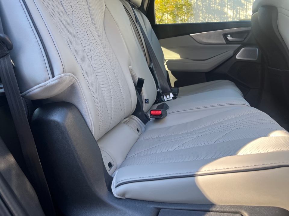 5J8YE1H85TL016218 2026 Acura MDX Advance Package