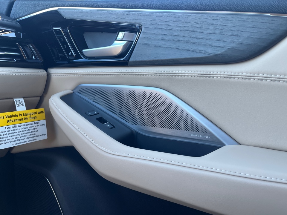 5J8YE1H88TL018058 2026 Acura MDX Advance Package