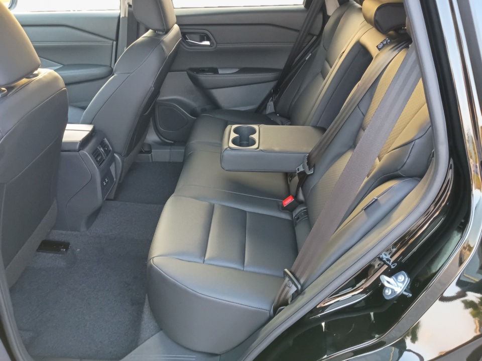 5N1BT3BA4TC860828 2026 Nissan Rogue Dark Armor