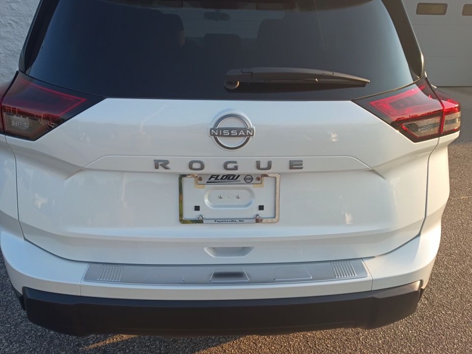 5N1BT3BAXTC779669 2026 Nissan Rogue SV