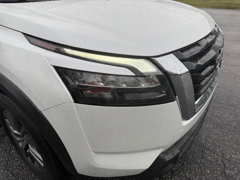 Used 2025 Nissan Pathfinder SUV