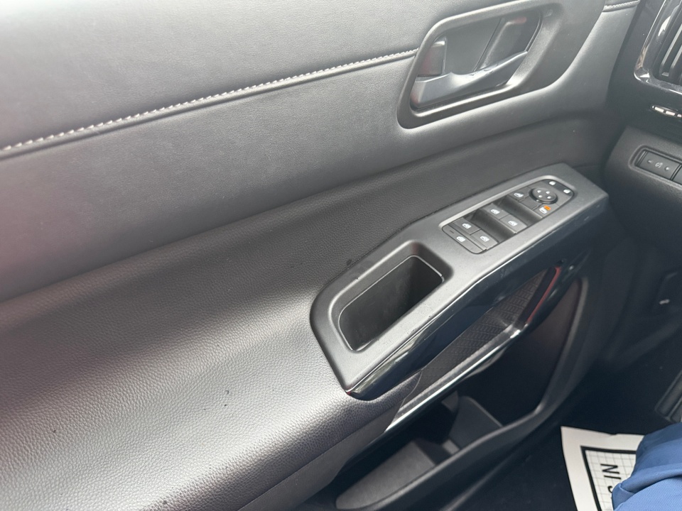 Used 2025 Nissan Pathfinder SUV