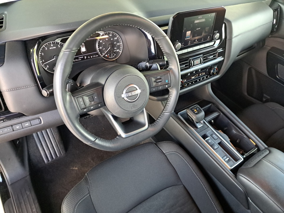 Used 2025 Nissan Pathfinder SUV