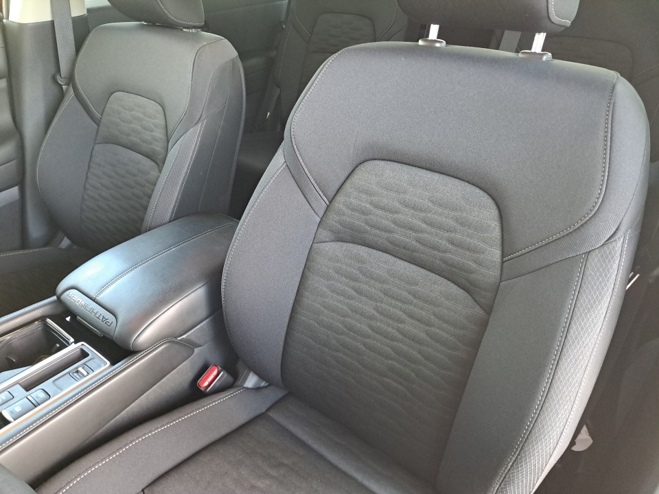 Used 2025 Nissan Pathfinder SUV