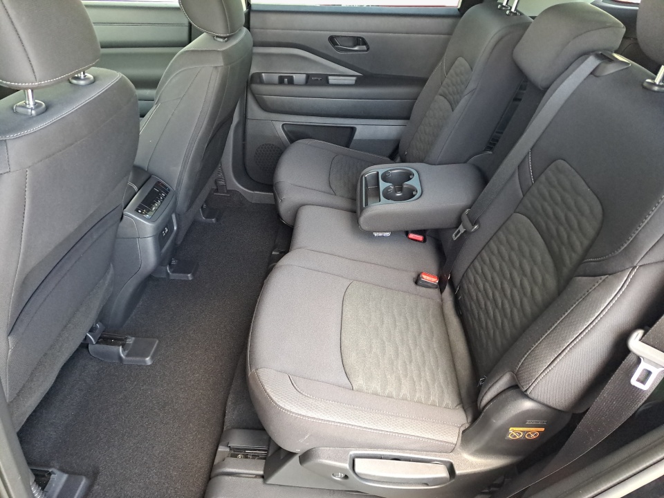 Used 2025 Nissan Pathfinder SUV