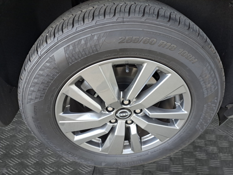 Used 2025 Nissan Pathfinder SUV