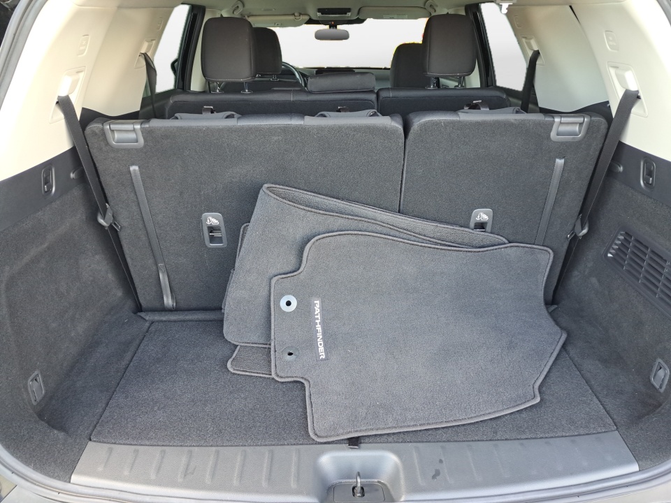 Used 2025 Nissan Pathfinder SUV