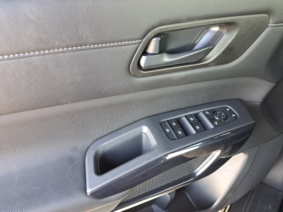 Used 2025 Nissan Pathfinder SUV