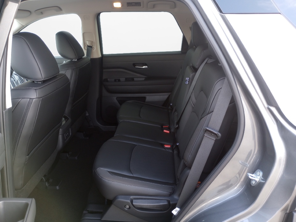 5N1DR3CSXTC216507 2026 Nissan Pathfinder SL