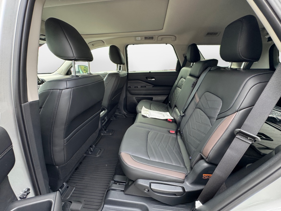 5N1DR3DG1SC282632 2025 Nissan Pathfinder Platinum FWD